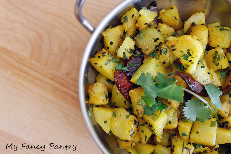 aloo subzi, bengali mustard oil potatoes, bengali potatoes, indian spiced potatoes, simple indian curry, simple potato curry, potato curry
